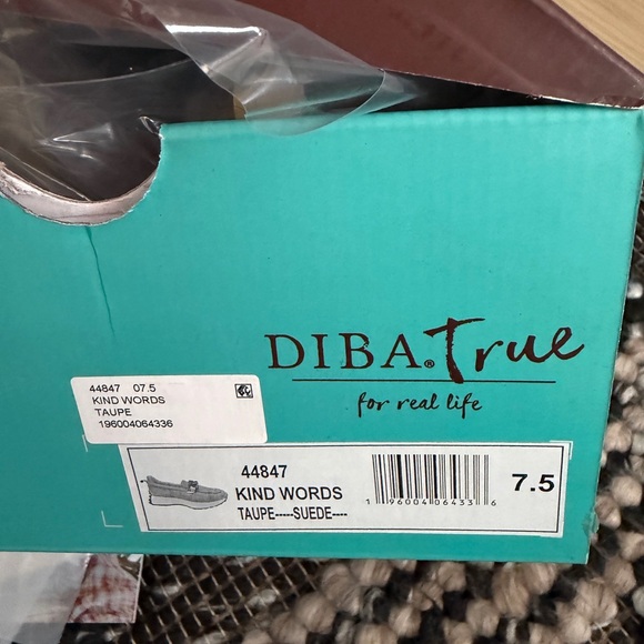 Kind Words Women's Tan Slip-On Sneakers - Picture 3 of 4